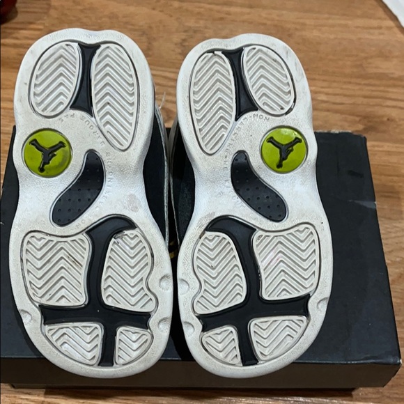 Jordan toddler shoes - Picture 2 of 4